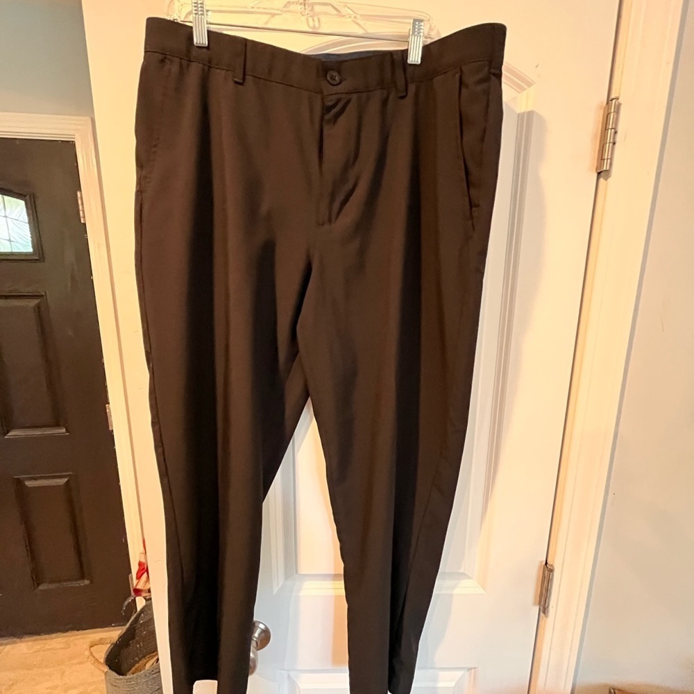 IZOD Men's Black Golf Pants